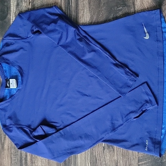 Nike Vented Back - Picture 1 of 2